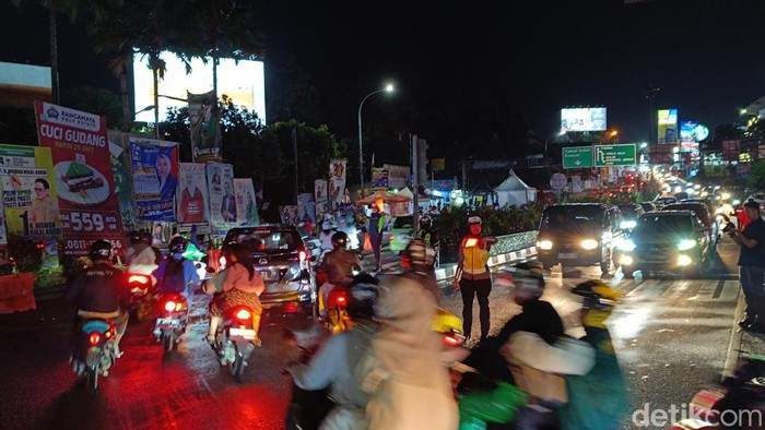 One way di Puncak Bogor berakhir