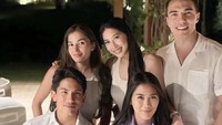 Dalam acara perayaan ulang tahun rekannya, Pangeran Mateen dan Anisha kompak menghadirinya. Mereka berpose di depan deretan kue ulang tahun yang cantik. Foto: Instagram support.anishaik