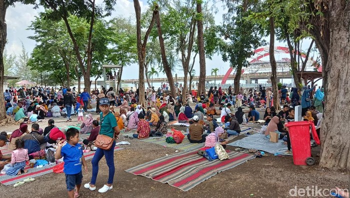 pantai kenjeran surabaya