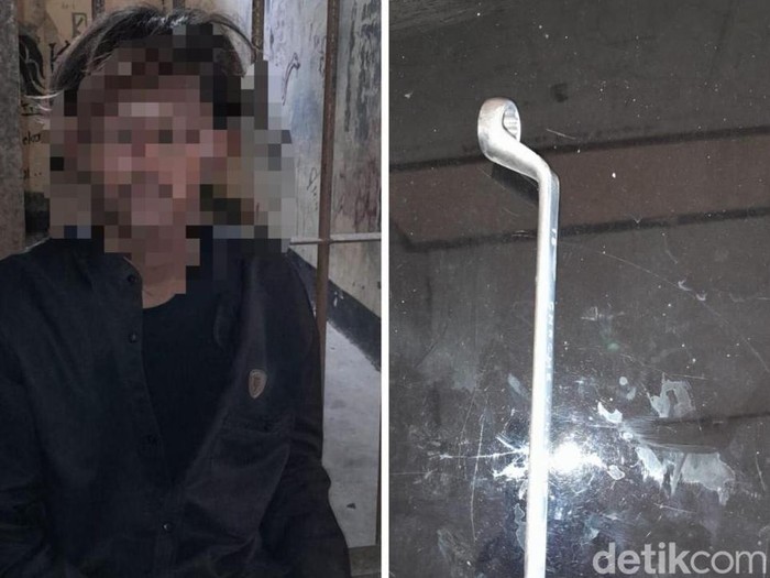 Pelaku dan barang bukti kunci pas yang digunakan untuk memukul sepupu sampai tewas.