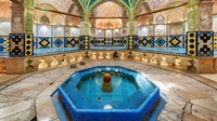 Pemandian Sultan Amir Ahmad yang juga dikenal dengan Pemandian Qasemi adalah pemandian umum tradisional di jantung Kota Kashan, Iran. Pemandian umum ini berada di lingkungan bersejarah. Foto: Getty Images/efired