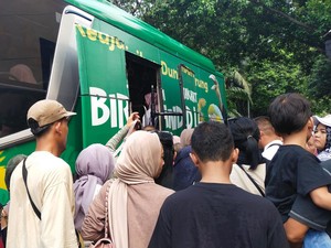 Bus Wara Wiri Terjebak Macet di Kawasan Ancol, Pengunjung Mengeluh