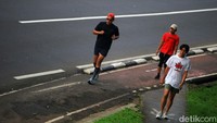 Biasanya, warga memasang target unik di awal tahun, misalnya lari 20,24 kilometer.  