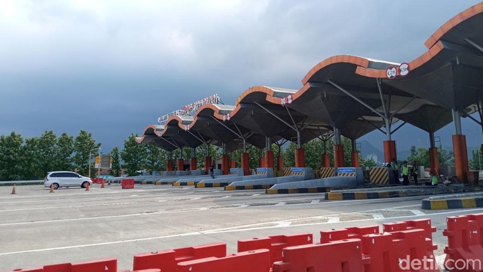 Situasi lalulintas di KM 188 Palimanan, Cirebon
