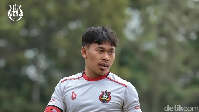 Striker Sada Sumut FC, Faisal Ramadoni (Istimewa/ Instagram @sadasumut.fc)