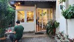 Foto: Kafe Instagramble di Tepi Sungai Ciliwung