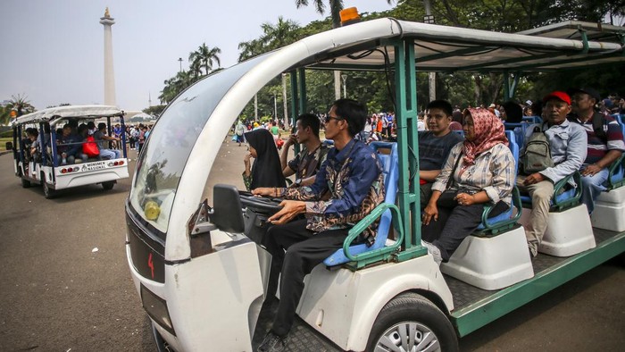 Tahun Baru 2024 dimanfaatkan warga untuk berwisata. Berikut deretan tempat wisata yang dipadati pengunjung di awal 2024.
