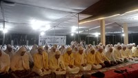 Diketahui, Thoriqoh Naqsabandiyah adalah salah satu dari banyak tarekat dalam tradisi tasawuf Islam. Tarekat ini dinamakan demikian karena berasal dari nama pendirinya, yaitu Bahaudin al-Bukhari an-Naqsyabandi.