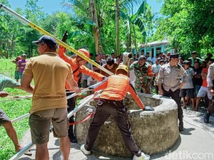 Pria di Kupang Jatuh ke Sumur 19 Meter, Tim SAR Turun Tangan