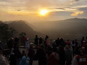Benarkah Sinar Matahari Bisa Membuat Kita Lebih Bahagia?