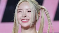 Keena diungkap ke publik sebagai member FIFTY FIFTY lewat perilisan MV Lovin’ Me di tahun 2022. Kemudian grup ini debut dalam formasi Sio, Aran, Saena, dan Keena pada 18 November di tahun yang sama. (Foto: WireImage/Han Myung-Gu)