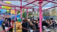 Sementara lebih dari 97.000 warga yang bermukim di sembilan prefektur wilayah pantai barat Jepang mengungsi.
