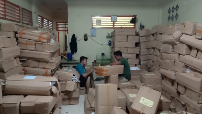 Bawaslu Gunungsitoli menemukan logistik pemilu di rumah warga