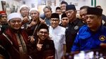 Momen Cak Imin Ziarah ke Makam Habib Husein Luar Batang