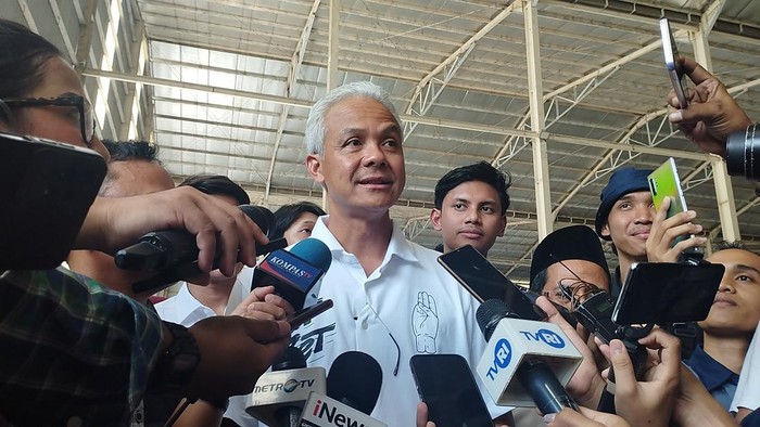 Calon presiden (capres) nomor urut 3, Ganjar Pranowo di Jepada, Jateng, Selasa (2/1/2024).