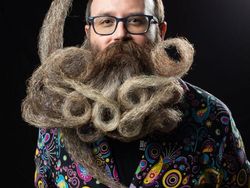 Foto Jawara Kontes Jenggot dan Kumis Bikin Tercengang dan Geleng-geleng