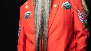 Kategori gaya bebas adalah tempat para kontestan benar-benar bersinar, karena mereka menggunakan rambut alami mereka untuk menciptakan bentuk yang luar biasa. Foto: Nationalbeardchampionships