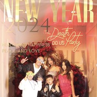 Tak hanya Nia, gaya maksimal juga diberikan oleh suami dan ketiga anak mereka. Paling mencuri perhatian, gaya sang putri sulung, Mikhayla. (Foto: Instagram/@ramadhaniabakrie)