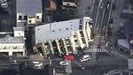 Gedung Ambruk Usai Diguncang Gempa di Jepang