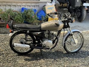Motor Mirip Honda Win Harga Cuma Rp 15 Jutaan, Begini Tampangnya