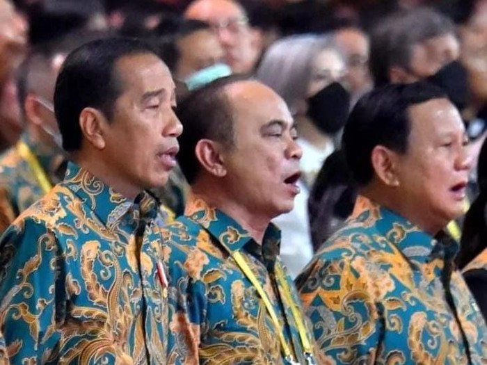 Kiri ke kanan: Presiden Jokowi, Menkominfo Budi Arie Setiadi, Menhan Prabowo Subianto (dok Istimewa)