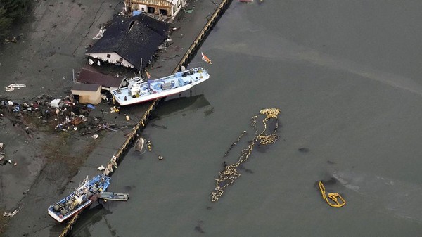 Kondisi Pelabuhan di Jepang Usai Diterjang Tsunami