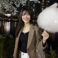 Lee Naeun dikenal sebagai mantan personel grup KPop April yang terjun ke dunia akting. Publik dibuat heboh karena rumor pacarannya dengan atlet timnas Korea, Lee Kang In pada Selasa (2/1/2024). Foto: dok. Instagram @betterlee_0824