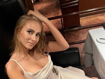 Potret Model Jepang Malia Shimbo Rehman Disebut Jadi Nenek Tercantik