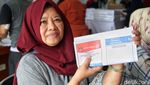 Melihat Pelipatan Surat Suara di KPU Jakarta Utara