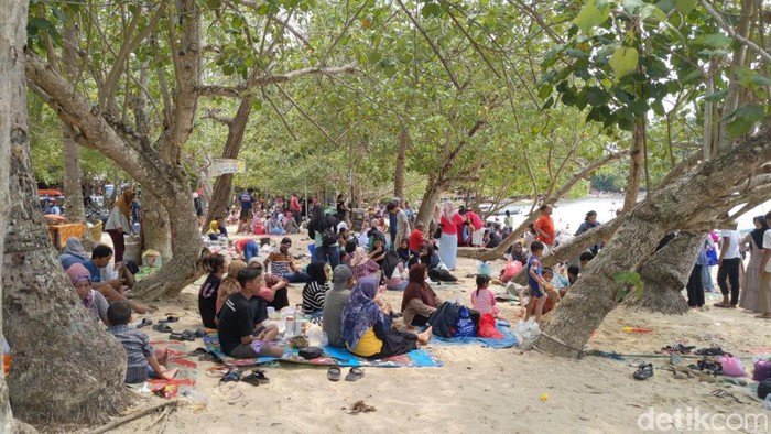 Pantai Prigi Trenggalek