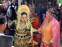 Pernikahan di Kalsel Viral, Pengantinnya Mendadak Menari-nari Kesurupan