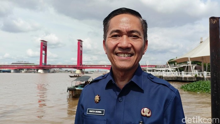 Pj Wali Kota Palembang Ratu Dewa membentuk tim khusus penanganan banjir