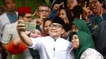 Potret Cak Imin Sambangi Permukiman Nelayan di Jakut