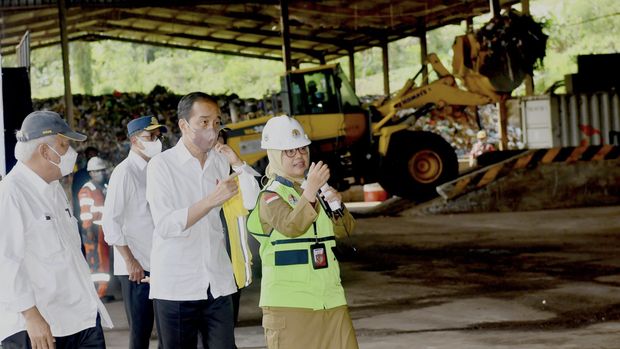 Presiden RI Jokowi Mengunjungi Tempat Pengolahan Sampah Terpadu (TPST) Refused Derived Fuel (RDF) Cilacap, Jawa Tengah (Tangkapan Layar/ x Jokowi)