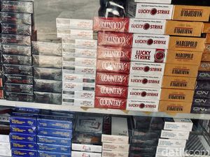 Harga Rokok di Minimarket-Warung Madura Surabaya Usai Tarif Cukai Naik