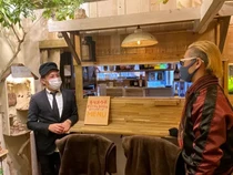 Unik! Kafe Ini Dibuat Khusus Untuk Orang yang Berpikiran Negatif