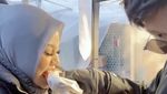 Aurel Hermansyah Jajan Oden hingga Tanghulu di Myeongdong