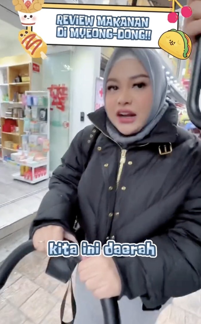 Aurel Hermansyah Jajan Oden hingga Tanghulu di Myeongdong Aurel Hermansyah Jajan Oden hingga Tanghulu di Myeongdong
