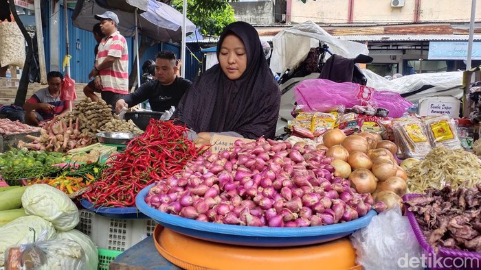 Bawang Merah sumbang inflasi tertinggi di Desember 2023.