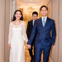 Atara diketahui merupakan putra Mila Gunawan dari pernikahan sebelumnya. Sudah besar, Atara dan Mila pun banyak disebut netizen jadi seperti kakak dan adik alih-alih ibu dan anak. Foto: Instagram/@budidjiwandono