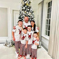 Anak-anak selalu jadi prioritasku tapi aku ingin melihat apa yang ditawarkan dari luar untukku. Pertama, kita melewati Natal, ini acara besar keluarga, apapun yang aku lakukan untuk keluarga. Maka aku akan duduk merencanakan apa selanjutnya, katanya. Foto: Instagram @coleen_rooney