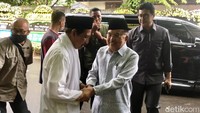 Tri lantas mengungkap sakit yang diidap Rizal Ramli. Dia mengatakan Rizal Ramli mengidap kanker pankreas stadium 4. 