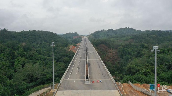 Hutama Karya mengatakan sejumlah tol sirip di Riau dan Sumatera Barat kini berproses signifikan. Per 15 Desember 2023, progres konstruksi dan pengadaan lahan jalan tol Pekanbaru – Bangkinang (STA 0-9 Km) sudah mencapai 100%.
