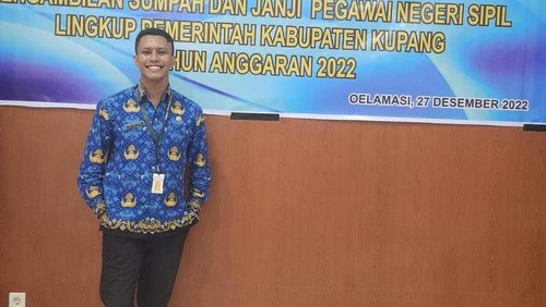 Edno Taopan, ASN yang menjadi MC di acara kampanye Gibran di Kupang.