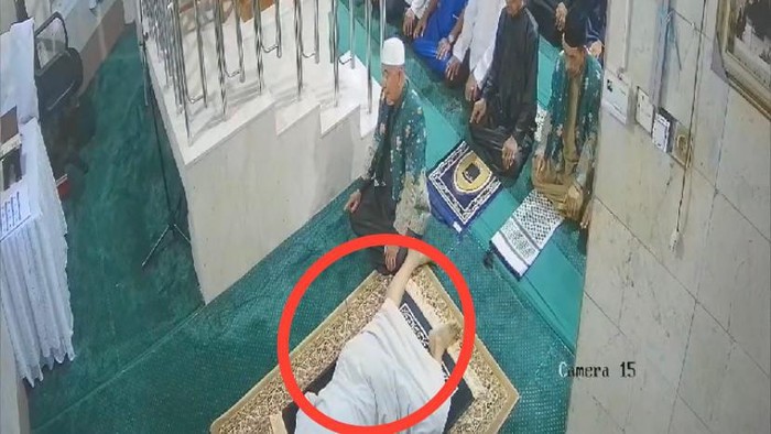 Imam masjid di Balikpapan meninggal dunia saat sujud salat subuh.