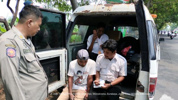Kebersihan di Kota Surabaya.