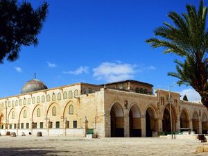 Ekstremis Israel Serukan Serbuan Massal ke Kompleks Masjid Al Aqsa Besok