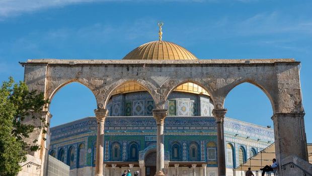Panorama of Temple Mount - Western Wall and Golden Dome of the Rock in Jerusalem Old City, Israel.