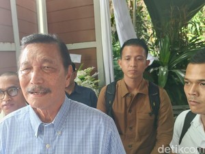 Luhut Kenang Rizal Ramli sebagai Sahabat Baik: Suka Saya Marahin