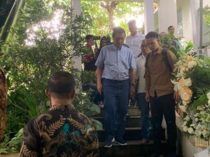 Luhut Kenang Rizal Ramli: Di Sana-sini Beda, tapi Saya Hormati